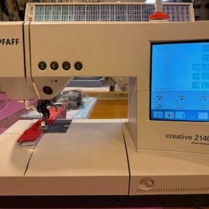 PFAFF Creative 2140 Sewing Machine w/ Pedal, Embroidery Attach, Foot Accessories